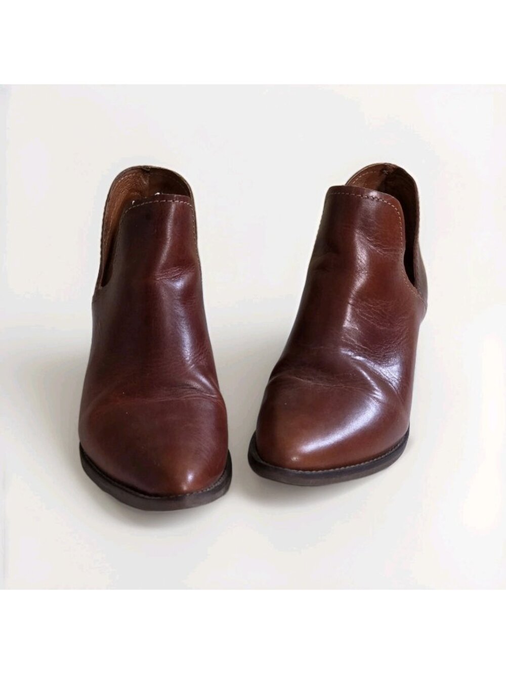 Steve Madden Austin Ankle Booties Womens 7M Brown Leather V Cutout Stacked Heel